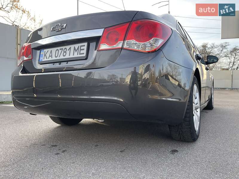Седан Chevrolet Cruze 2014 в Киеве