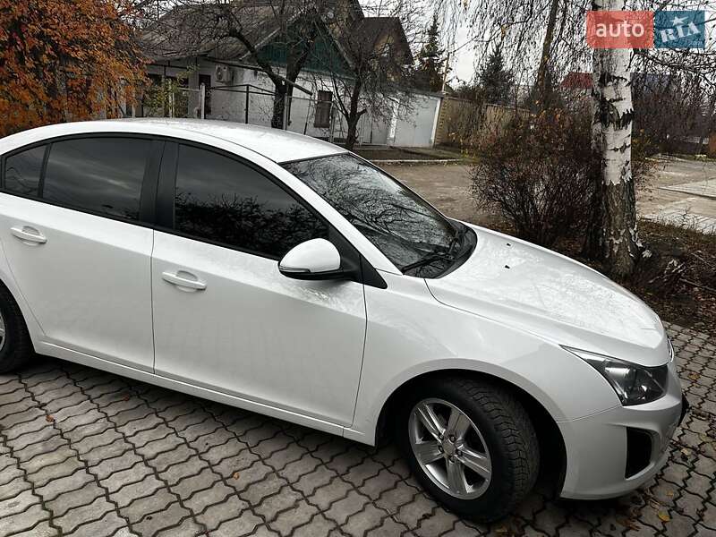 Седан Chevrolet Cruze 2014 в Запоріжжі