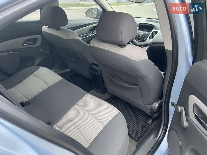 Седан Chevrolet Cruze 2009 в Полтаве фото 12 Седан Chevrolet Cruze 2009 в Полтаве