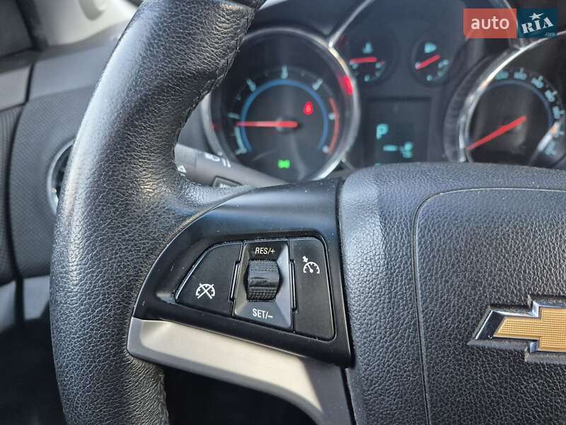 Универсал Chevrolet Cruze 2013 в Ровно фото 18 Универсал Chevrolet Cruze 2013 в Ровно