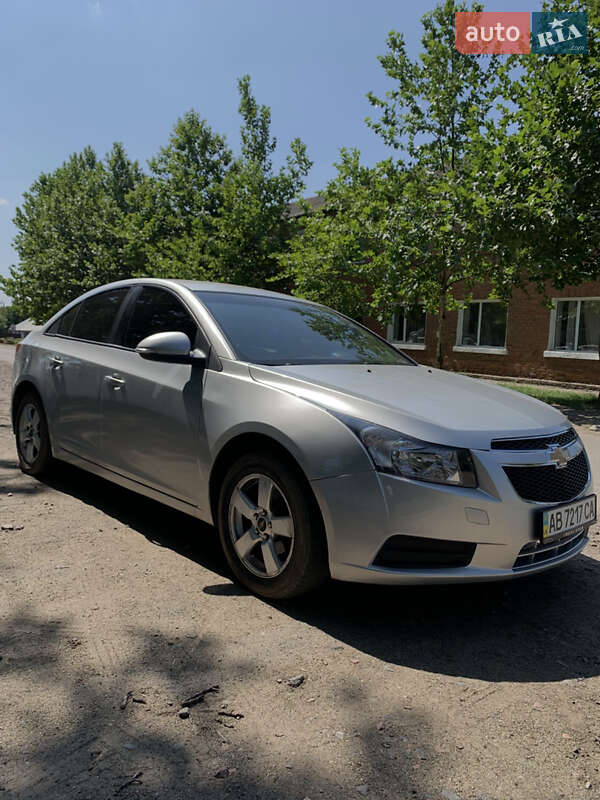 Седан Chevrolet Cruze 2014 в Львове