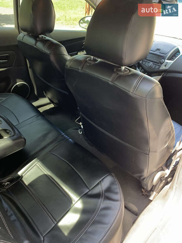 Седан Chevrolet Cruze 2014 в Львове