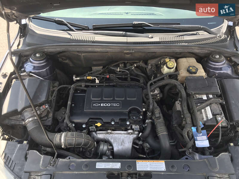 Седан Chevrolet Cruze 2012 в Ровно