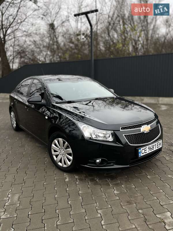 Седан Chevrolet Cruze 2012 в Чернівцях