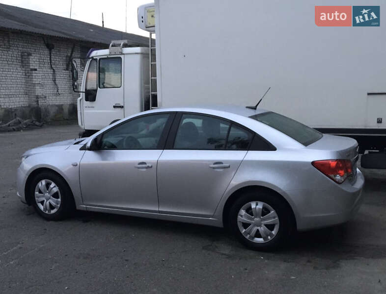 Седан Chevrolet Cruze 2013 в Луцьку