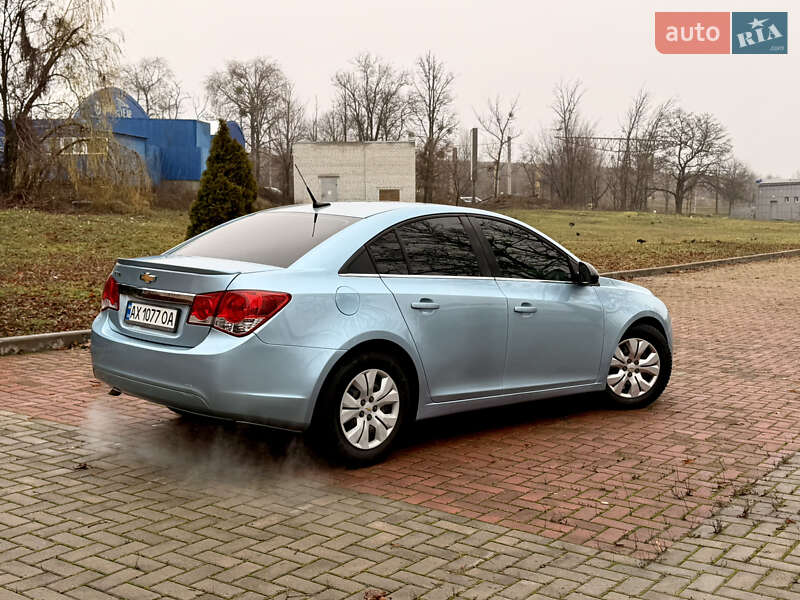 Седан Chevrolet Cruze 2011 в Харькове