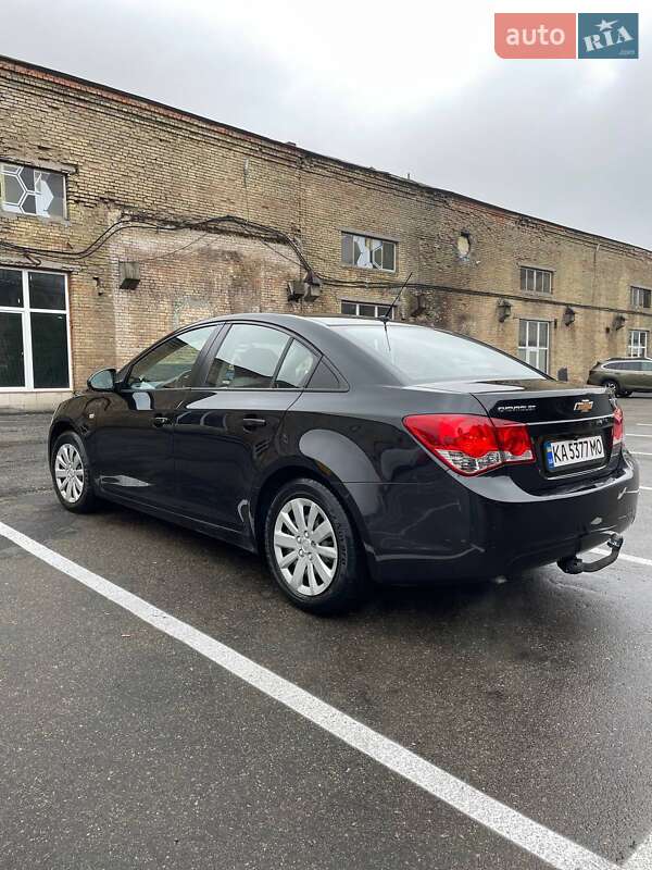 Седан Chevrolet Cruze 2010 в Киеве