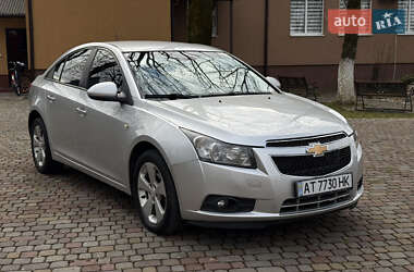 Седан Chevrolet Cruze 2010 в Тячеве