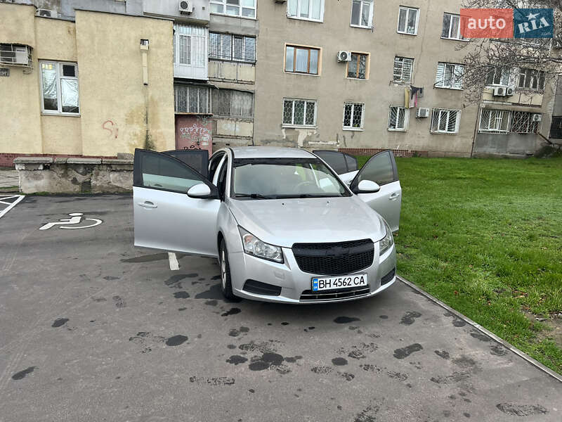 Седан Chevrolet Cruze 2015 в Одессе фото 19 Седан Chevrolet Cruze 2015 в Одессе