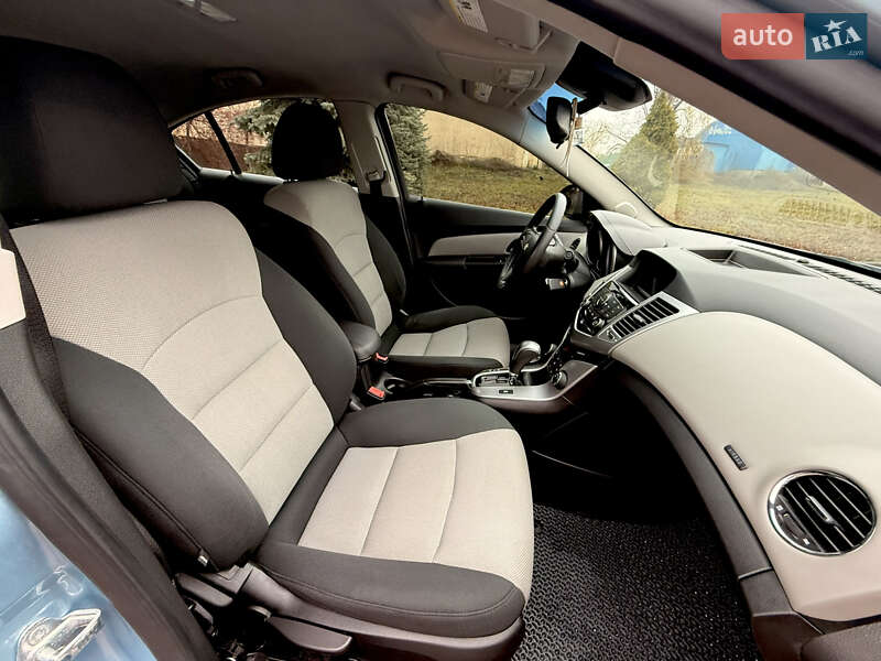 Седан Chevrolet Cruze 2011 в Харькове фото 25 Седан Chevrolet Cruze 2011 в Харькове