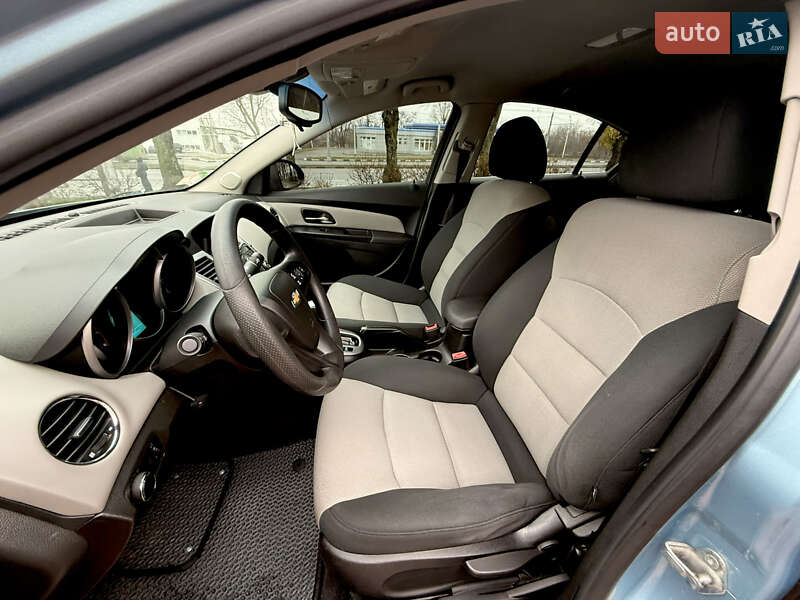 Седан Chevrolet Cruze 2011 в Харькове фото 28 Седан Chevrolet Cruze 2011 в Харькове