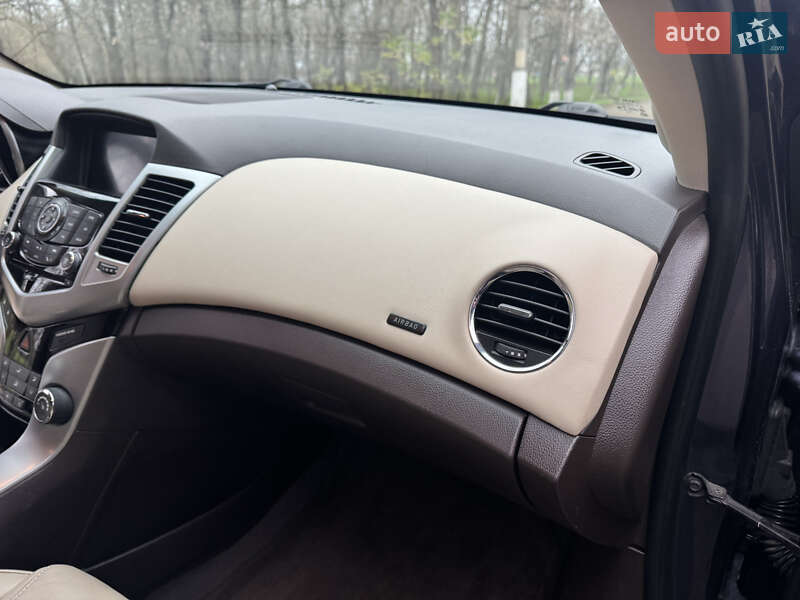 Седан Chevrolet Cruze 2014 в Одессе фото 41 Седан Chevrolet Cruze 2014 в Одессе