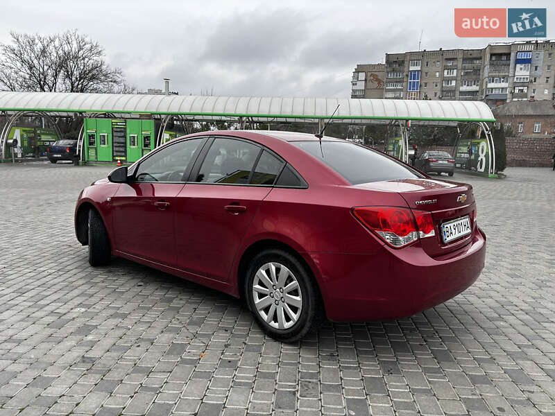 Седан Chevrolet Cruze 2011 в Кропивницком