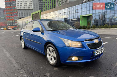 Седан Chevrolet Cruze 2011 в Киеве