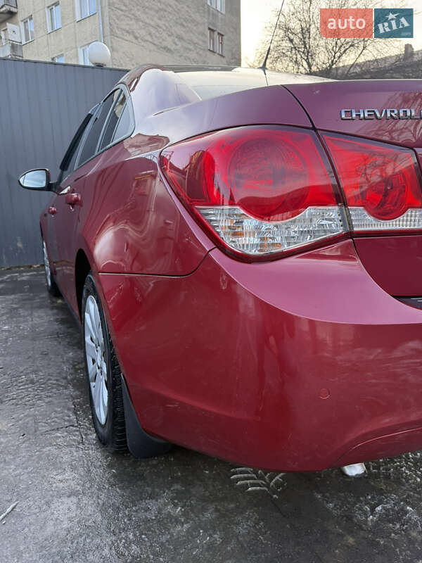 Седан Chevrolet Cruze 2012 в Івано-Франківську