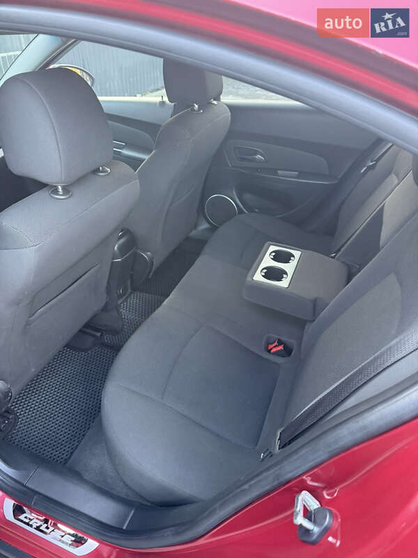 Седан Chevrolet Cruze 2012 в Івано-Франківську