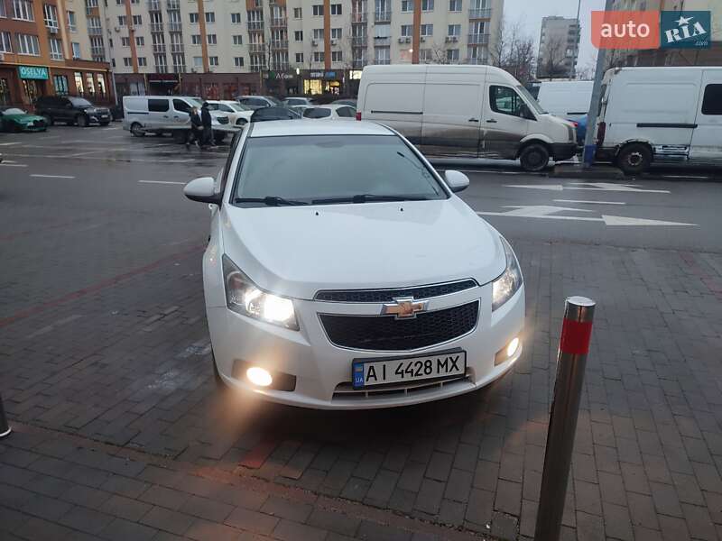 Седан Chevrolet Cruze 2012 в Києві