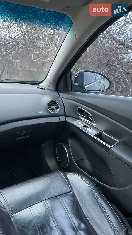 Седан Chevrolet Cruze 2012 в Запорожье