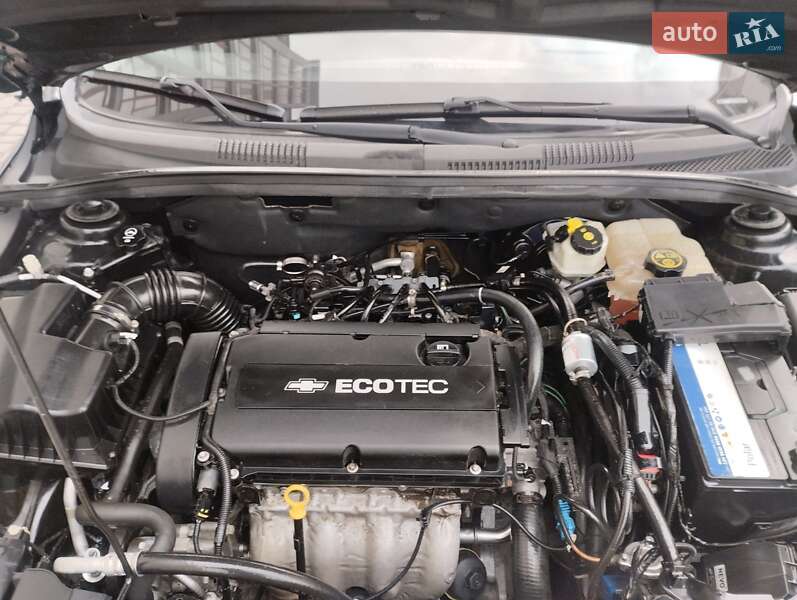 Седан Chevrolet Cruze 2012 в Івано-Франківську