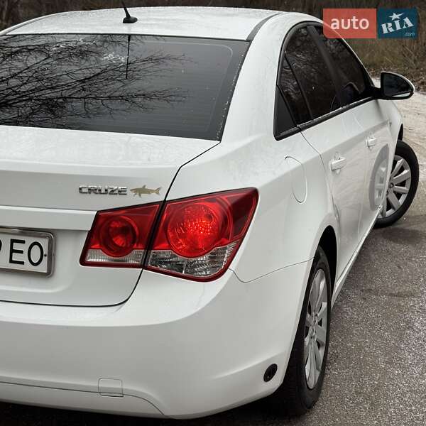 Седан Chevrolet Cruze 2011 в Дніпрі