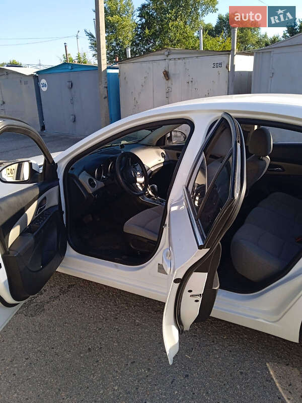 Седан Chevrolet Cruze 2015 в Кременчуці фото 4 Седан Chevrolet Cruze 2015 в Кременчуці