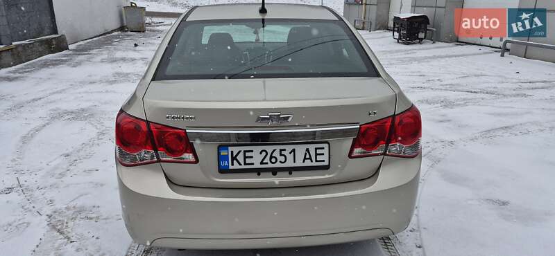 Седан Chevrolet Cruze 2014 в Днепре