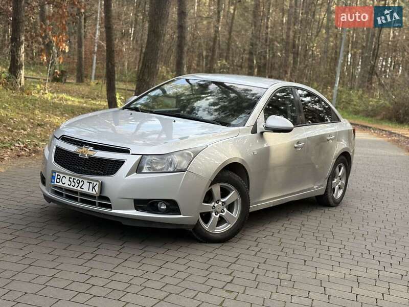 Седан Chevrolet Cruze 2012 в Нововолинську