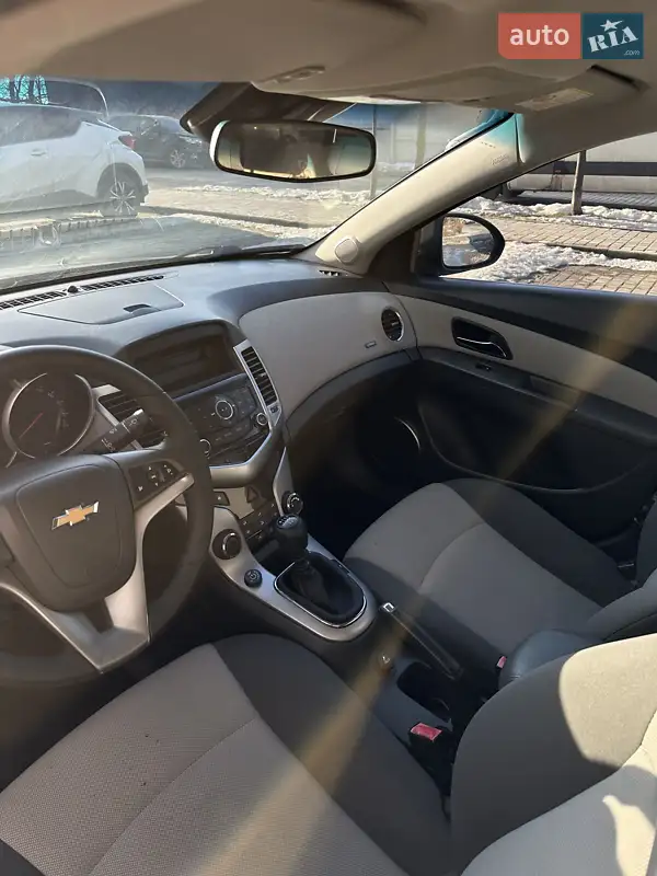 Chevrolet Cruze 2009 VIN KL1JF69E9AK562164 фото оголошення 9 з 51