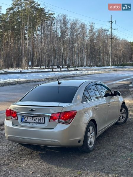 Седан Chevrolet Cruze 2014 в Чернигове