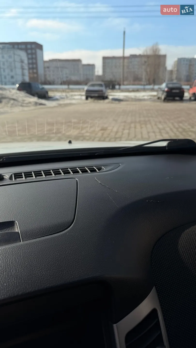 2011 Chevrolet Cruze - мініатюра 23