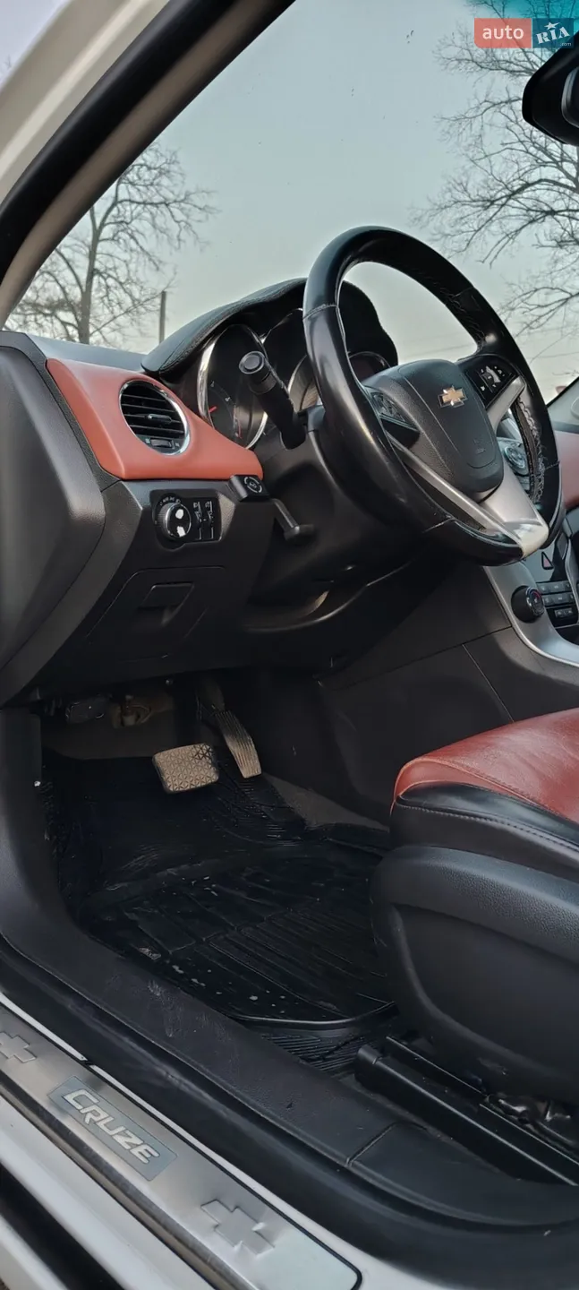 2011 Chevrolet Cruze - мініатюра 16
