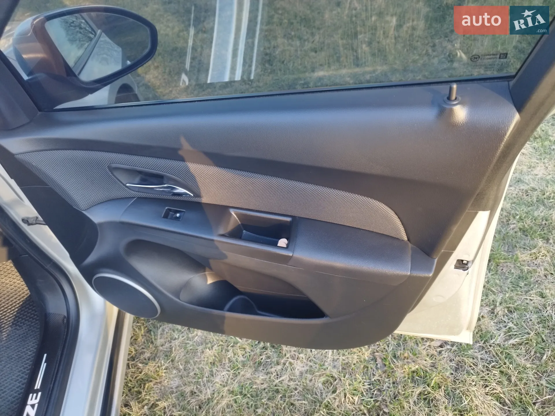 2011 Chevrolet Cruze - мініатюра 12