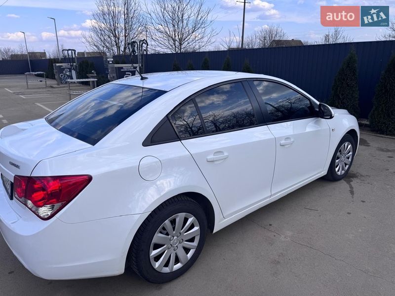 Седан Chevrolet Cruze 2011 в Виннице