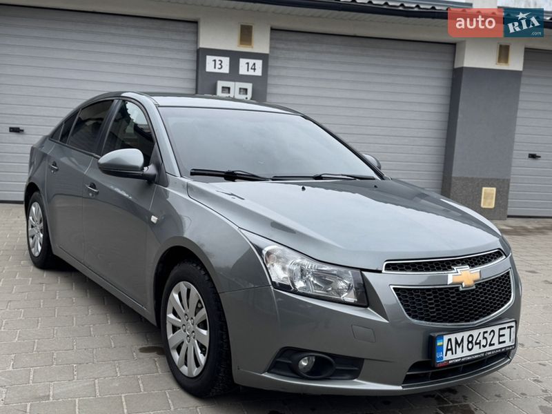 Седан Chevrolet Cruze 2011 в Житомире