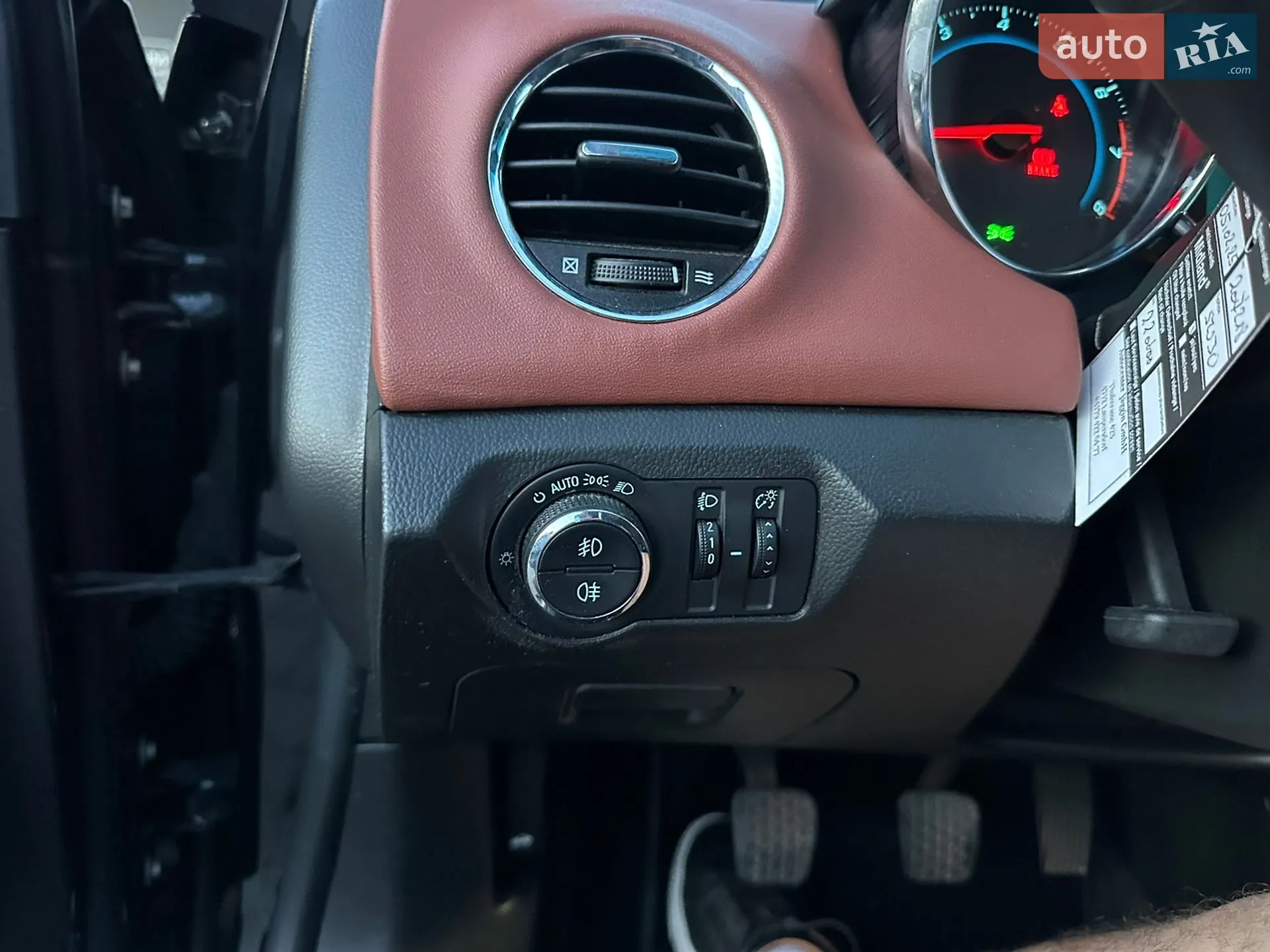 2011 Chevrolet Cruze - мініатюра 34