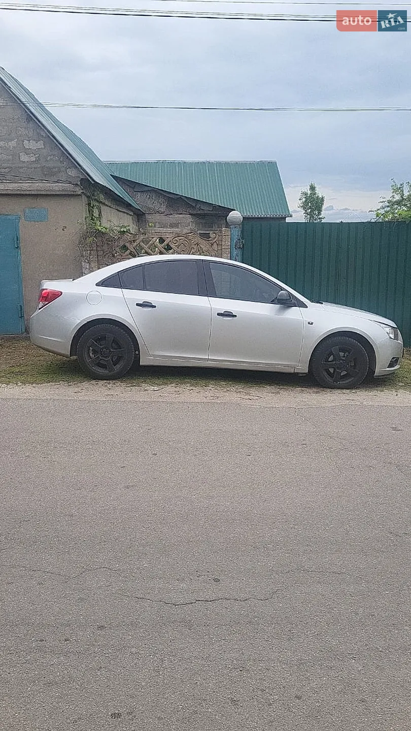 2010 Chevrolet Cruze - мініатюра 4