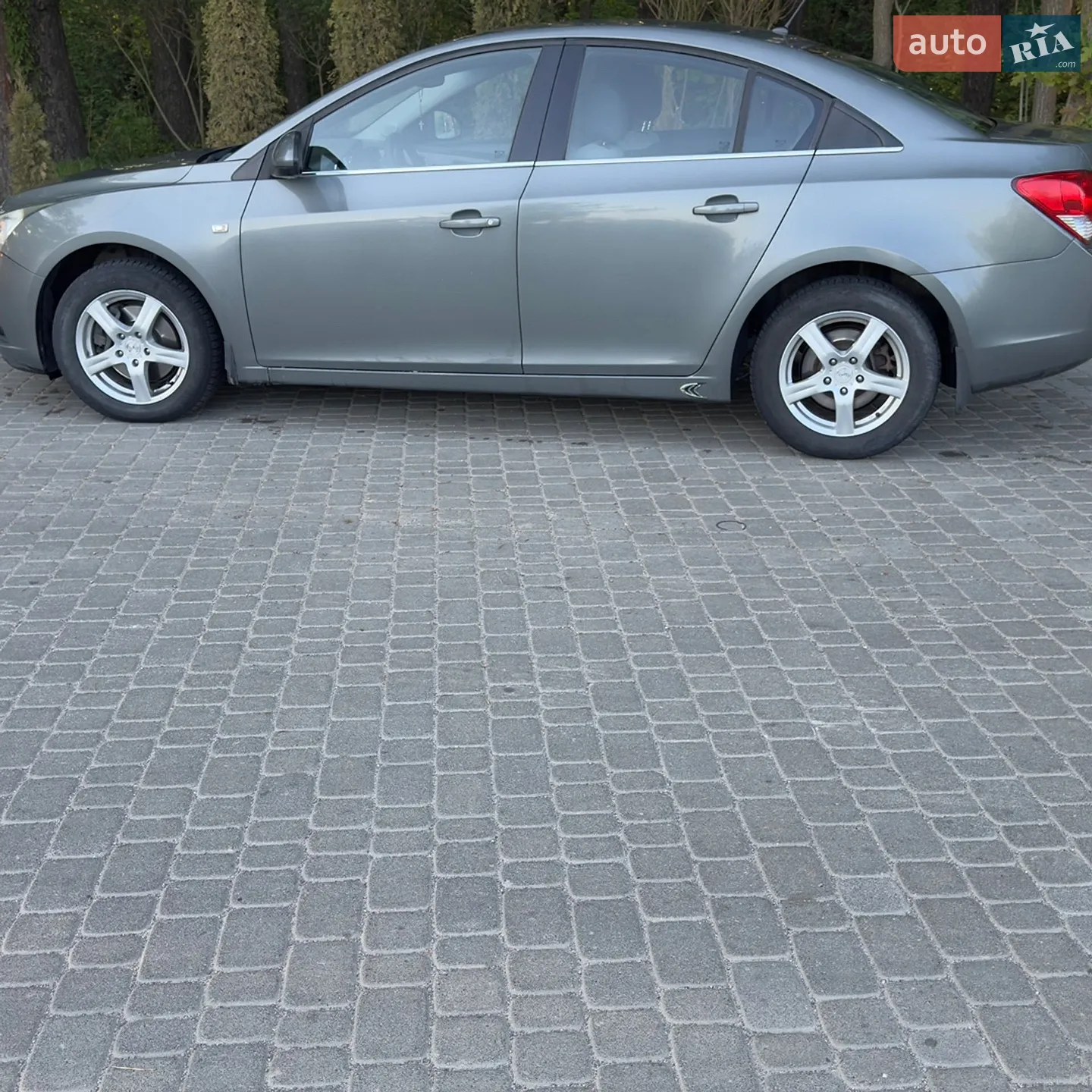 2010 Chevrolet Cruze - мініатюра 23