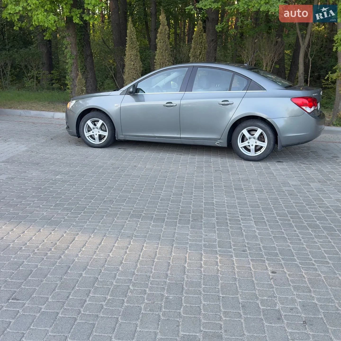 2010 Chevrolet Cruze - мініатюра 24