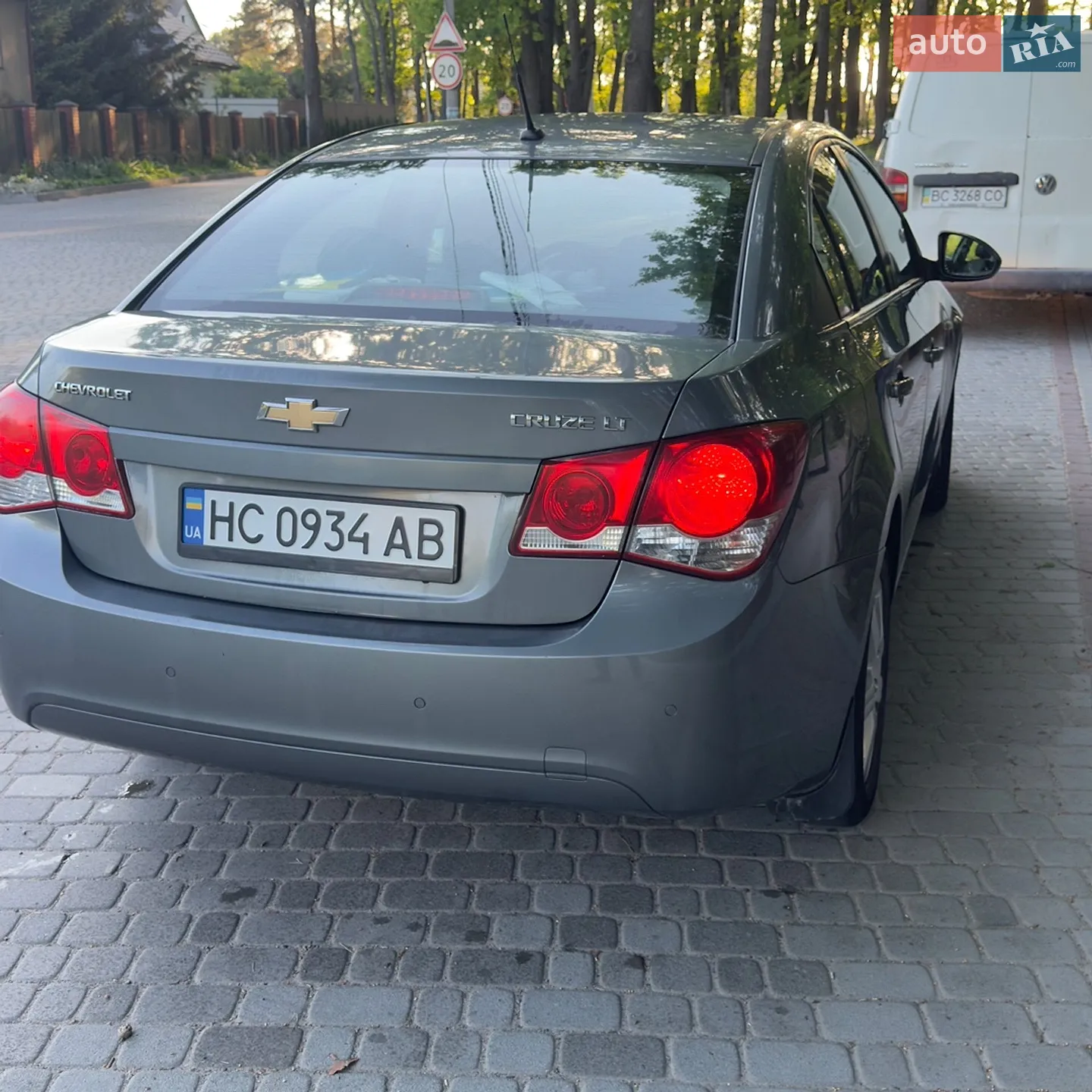 2010 Chevrolet Cruze - мініатюра 28