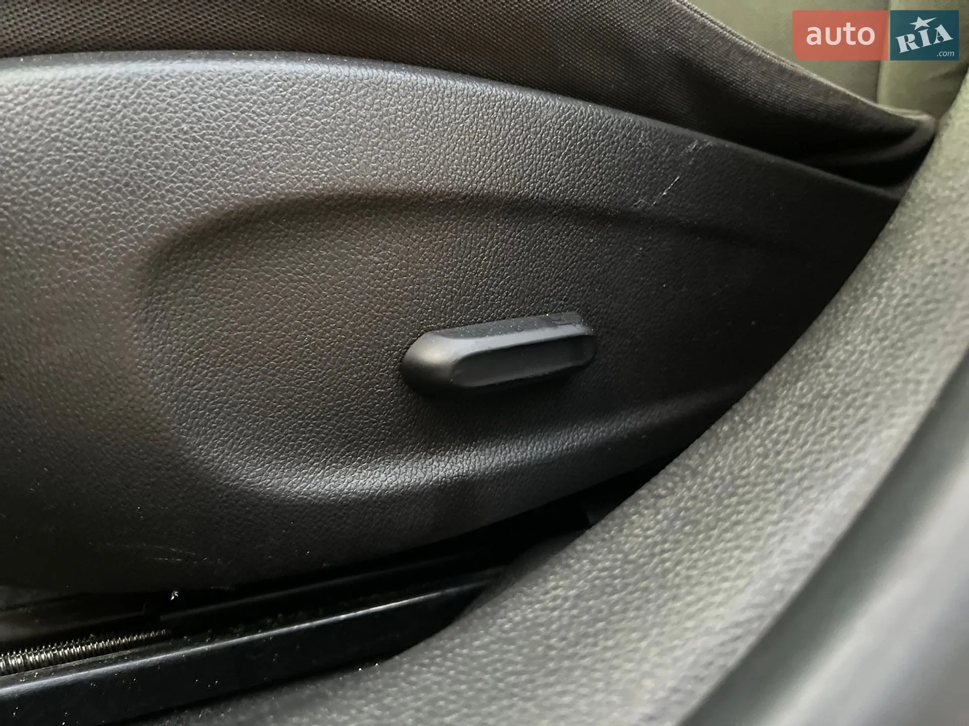 2015 Chevrolet Cruze - мініатюра 28