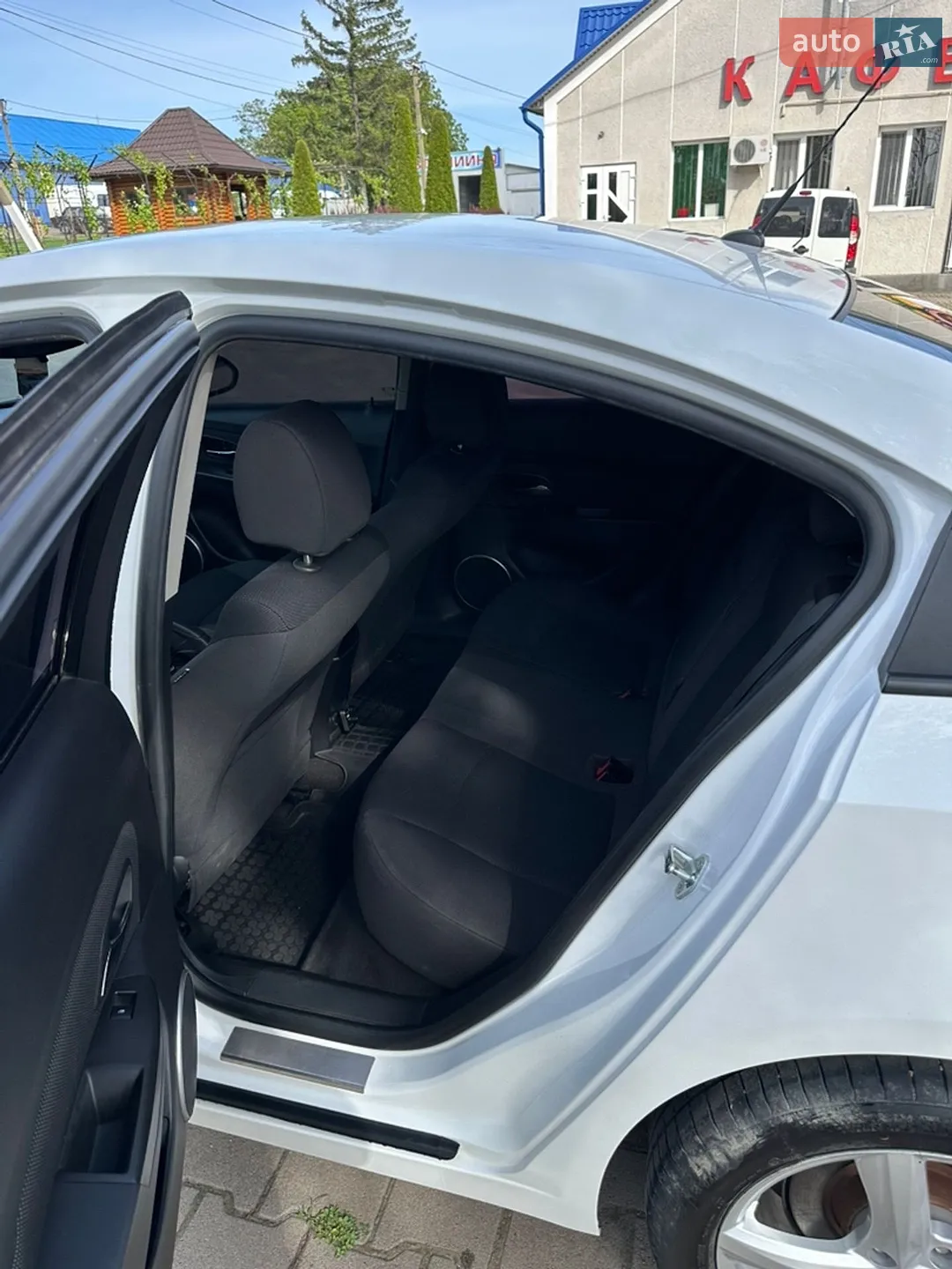 2011 Chevrolet Cruze - мініатюра 19