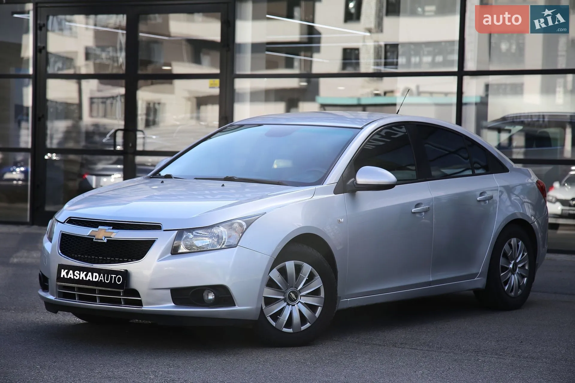 2011 Chevrolet Cruze - фото 1