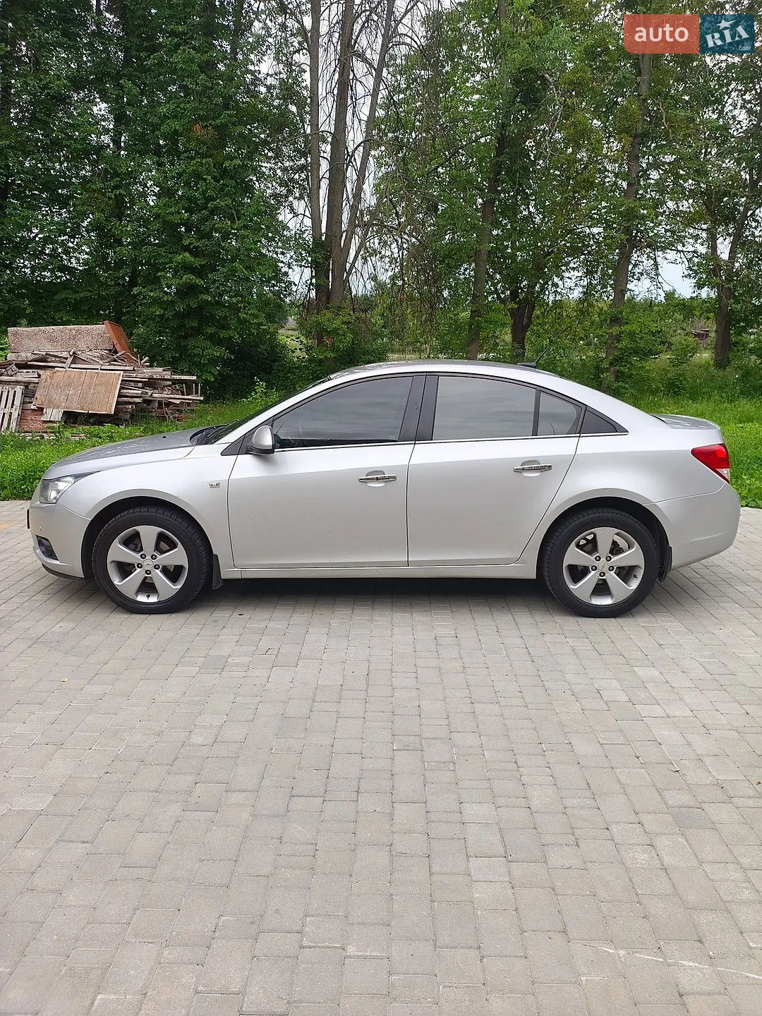 2010 Chevrolet Cruze - мініатюра 3