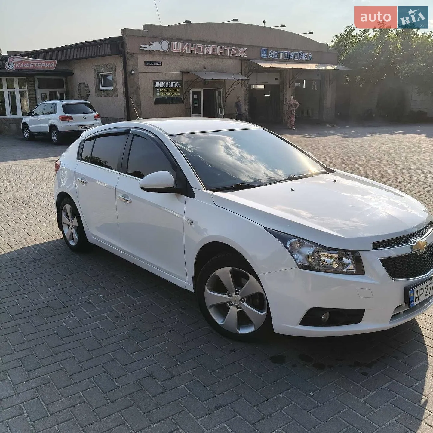 2012 Chevrolet Cruze - мініатюра 2