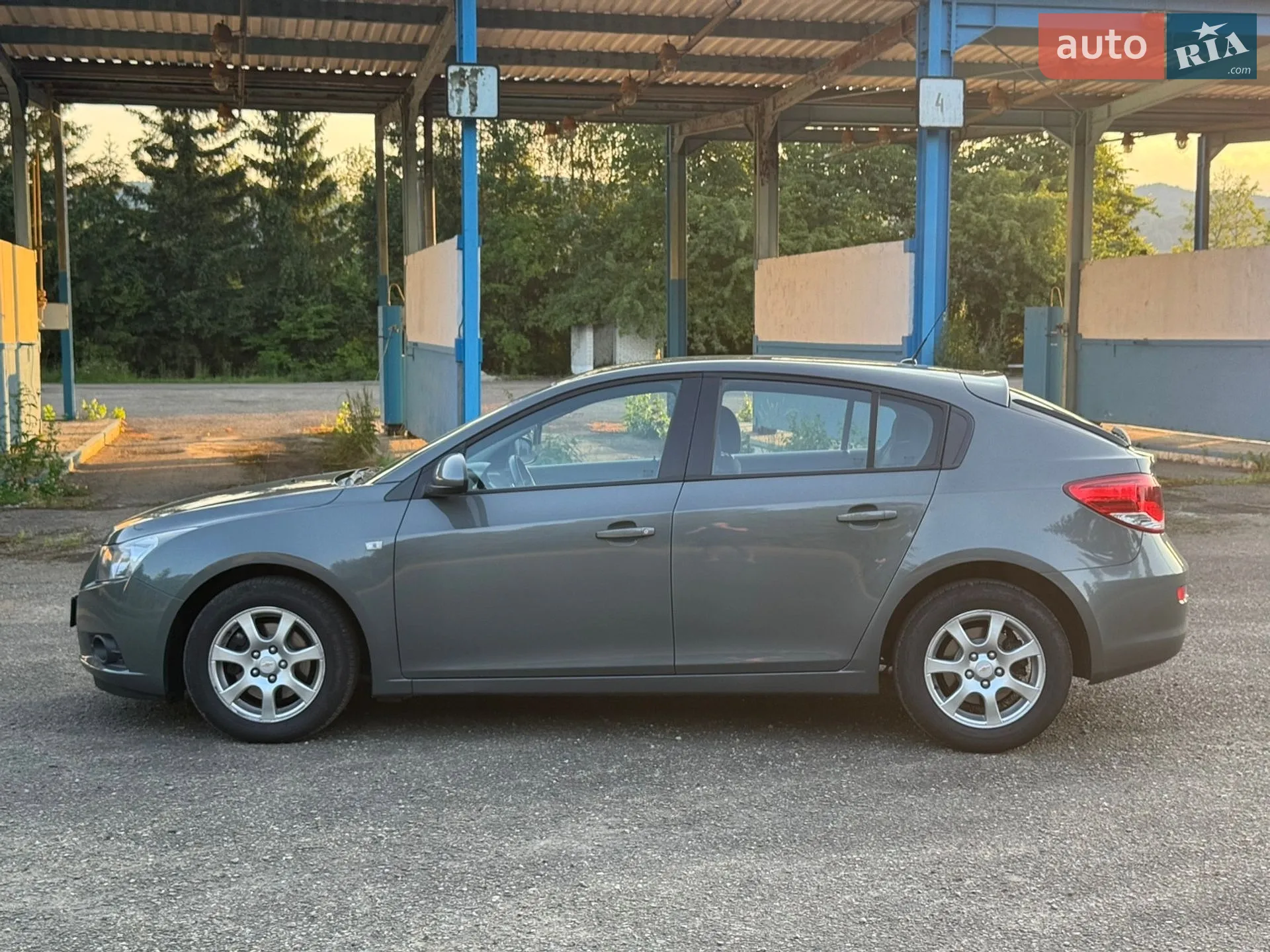 2012 Chevrolet Cruze - мініатюра 23