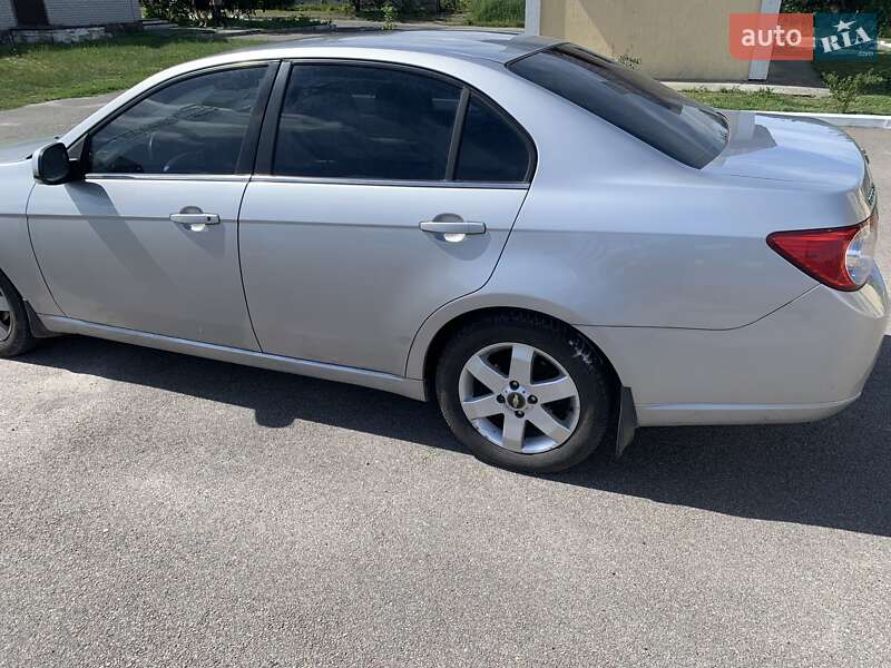 Седан Chevrolet Epica 2008 в Києві