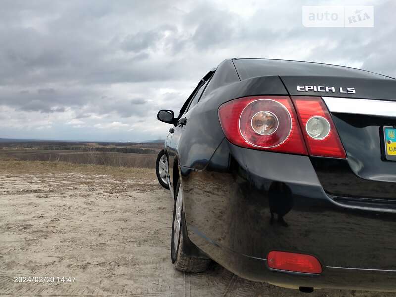 Седан Chevrolet Epica 2007 в Кременце
