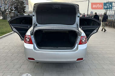 Седан Chevrolet Epica 2008 в Днепре