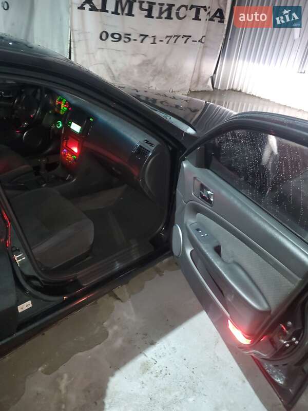 Седан Chevrolet Epica 2008 в Львове