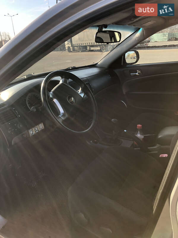 Седан Chevrolet Epica 2008 в Києві